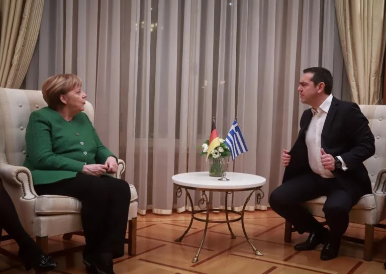 Διαλύει το internet η φωτογραφία του Τσίπρα! – Απίστευτο γέλιο